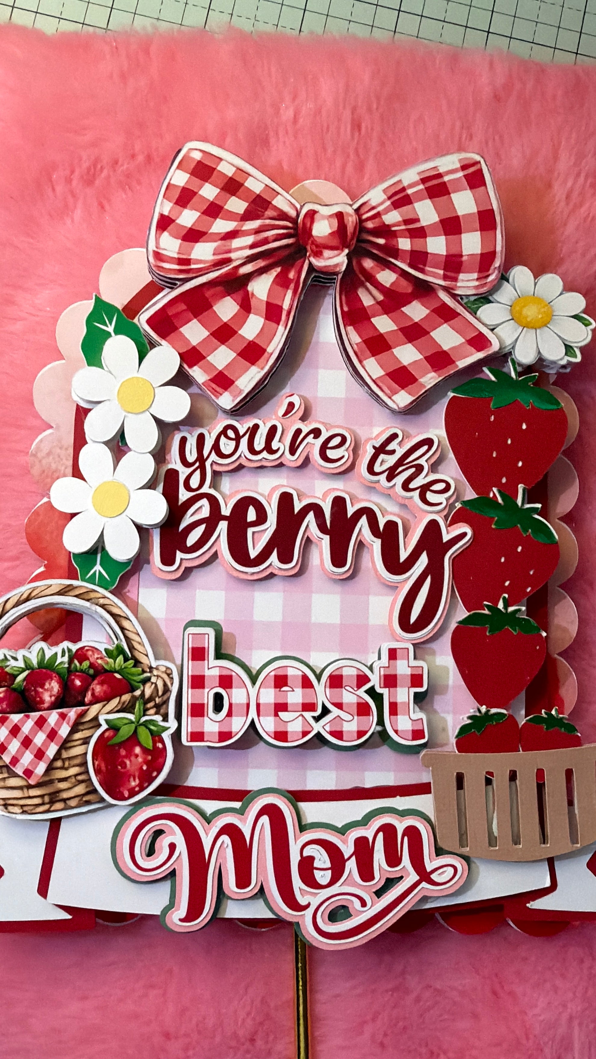Berry caketopper