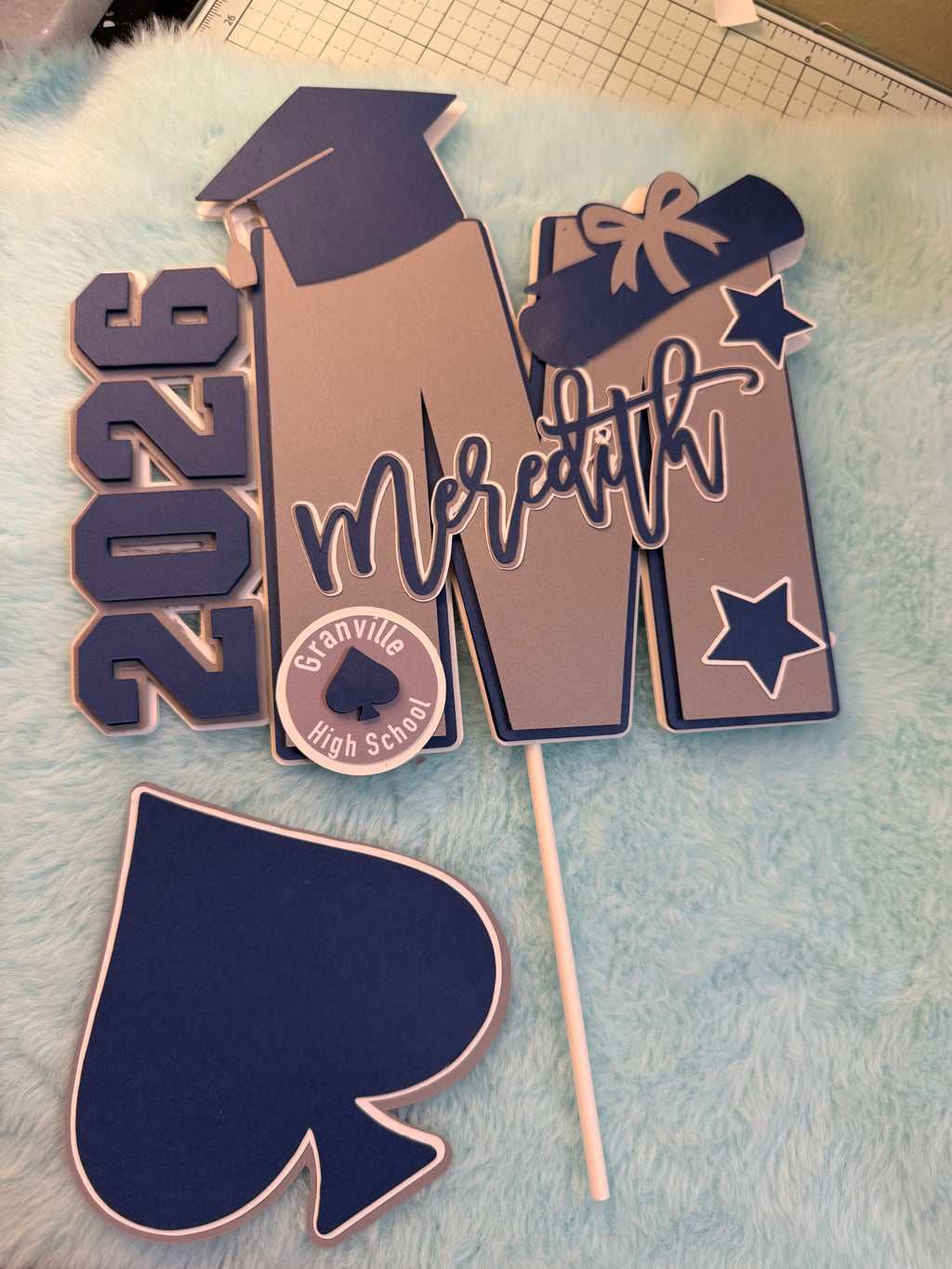 Graduation caketopper