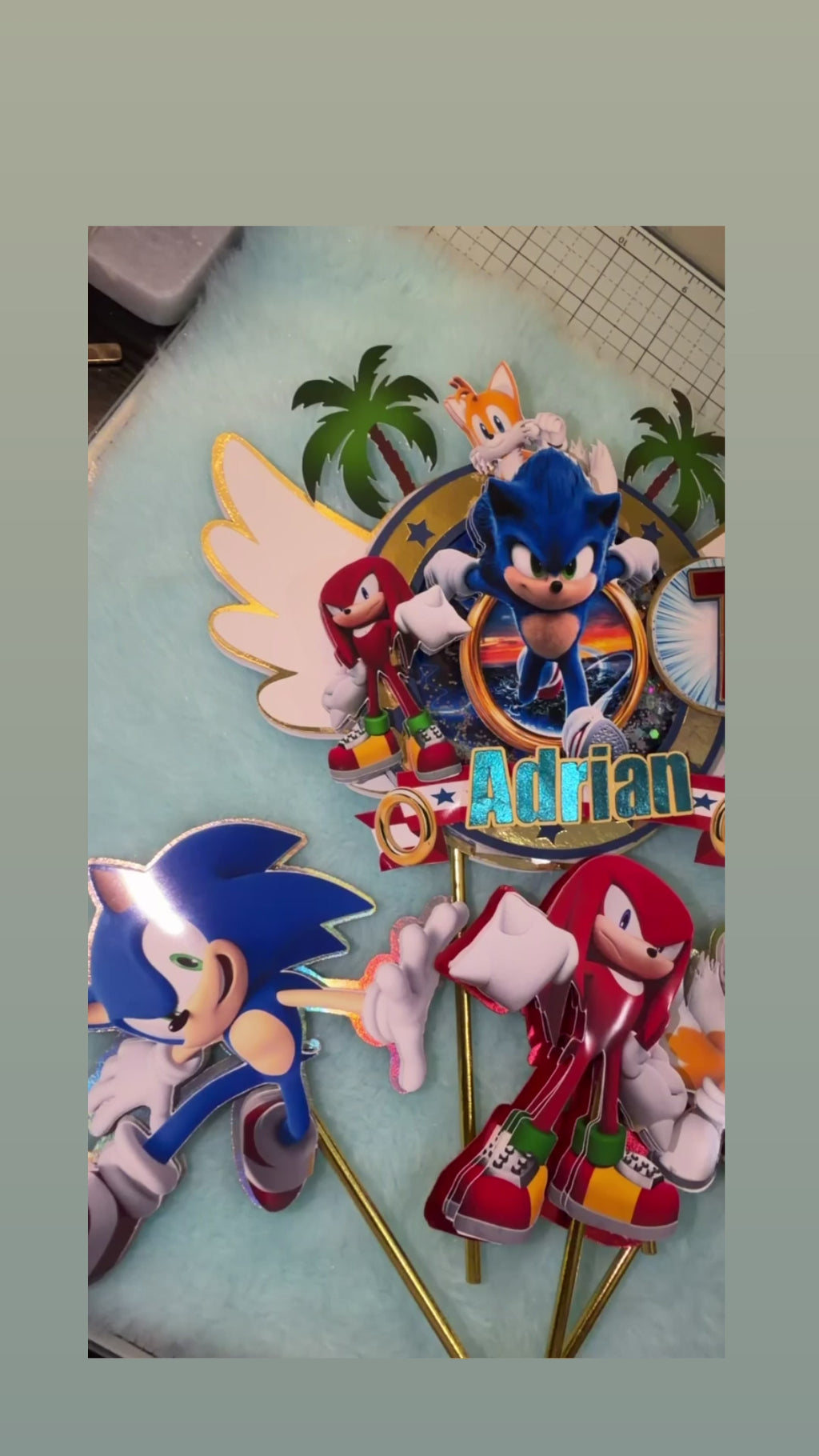Sonic cake topper