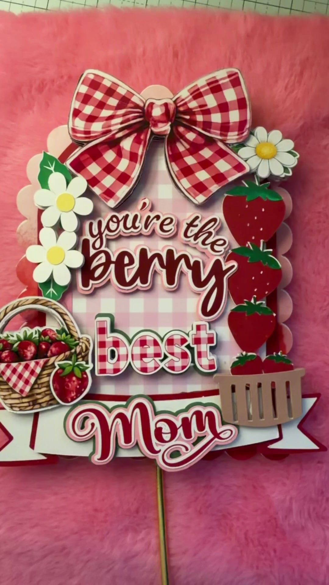 Berry caketopper