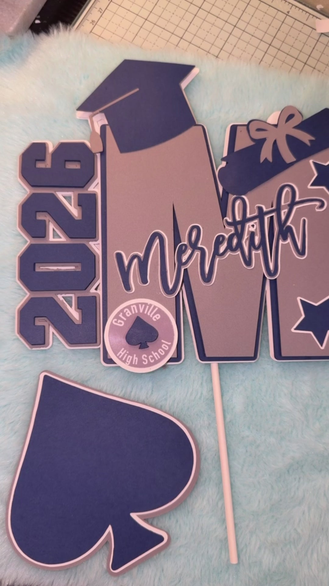 Graduation caketopper